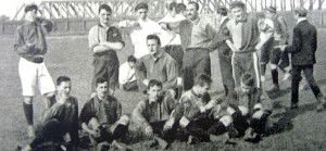 Formazione del 1905 dell' FC Basilea. La squadra svizzera incontra il Milan nel 1907