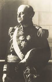 Il generale Oscar Benavides